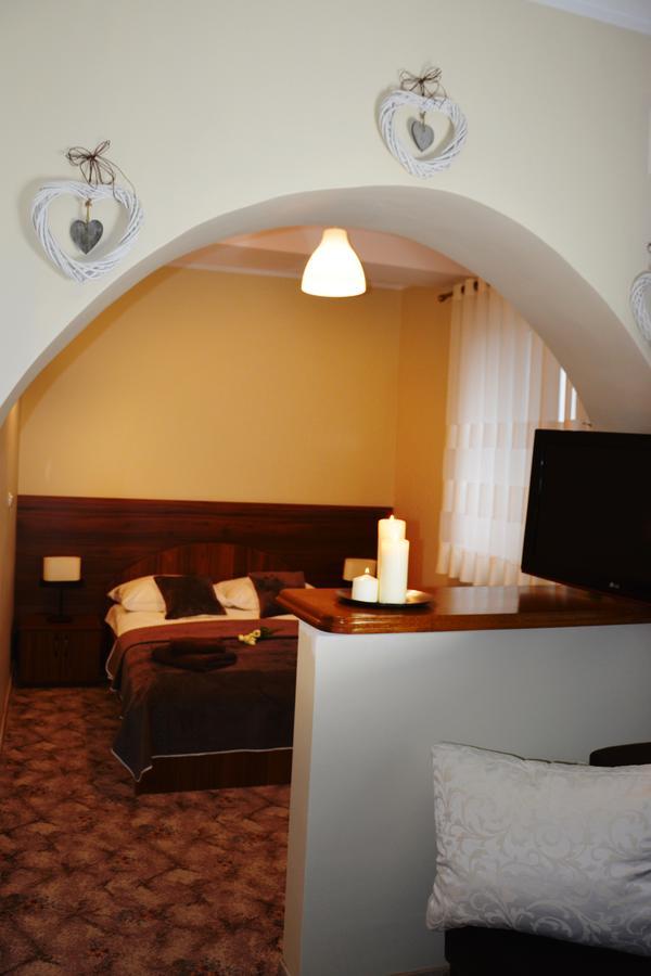 Hotel Irena Morąg Esterno foto